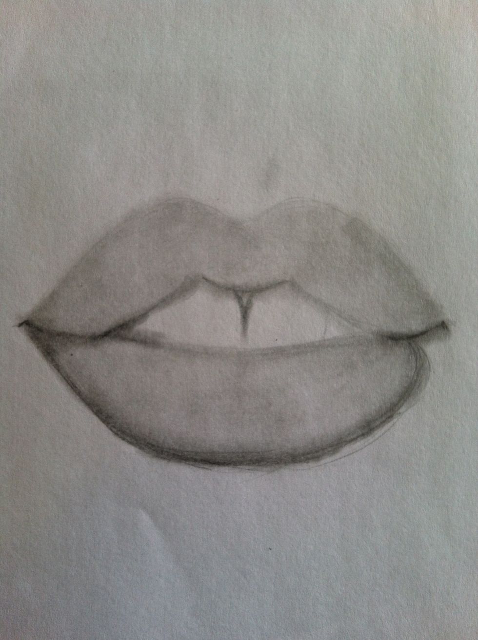 Shade the whole lips the base color