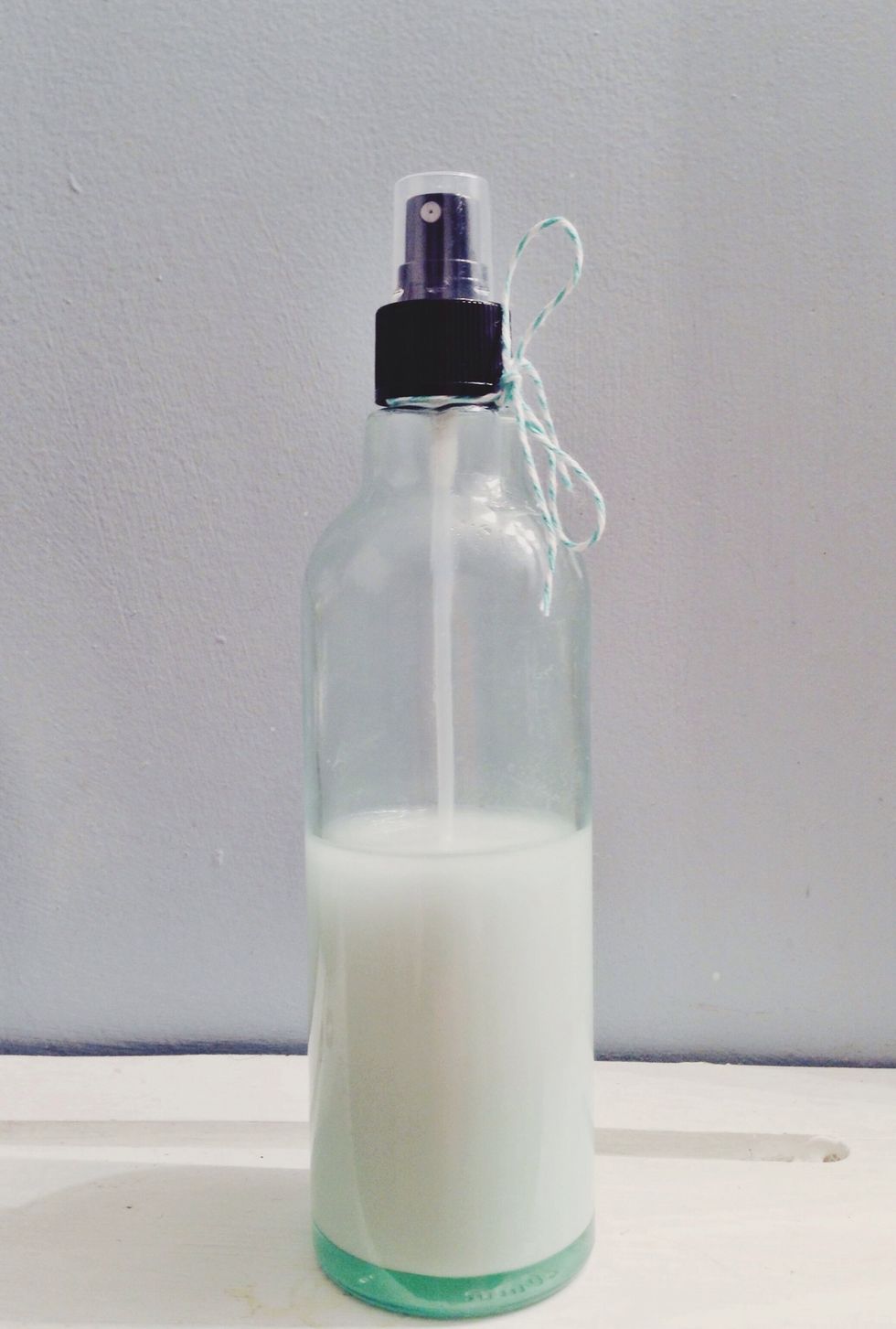 Shake well for each use. Spray on desired area, brush through. Style as usual. Good for both light and dark hair.