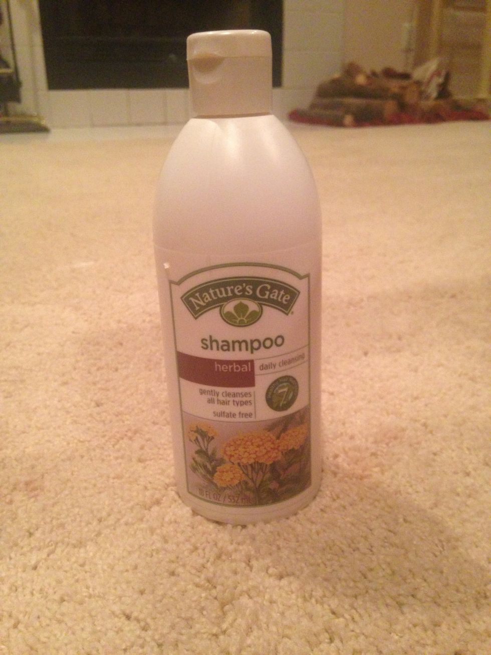 Shampoo your hair with natural materials