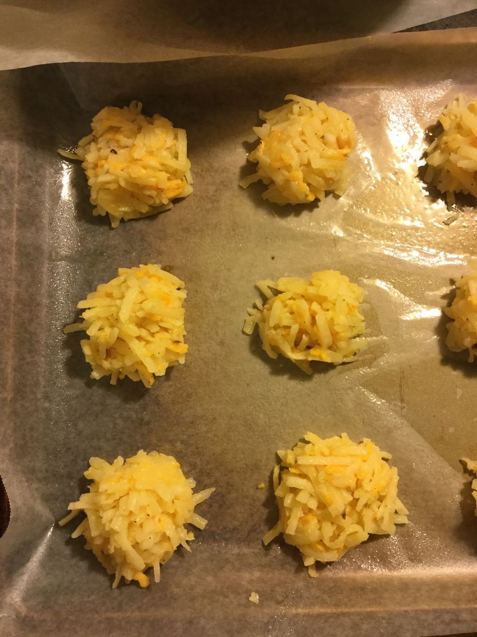 Shape the mixture into small cakes and place on oven sheet.