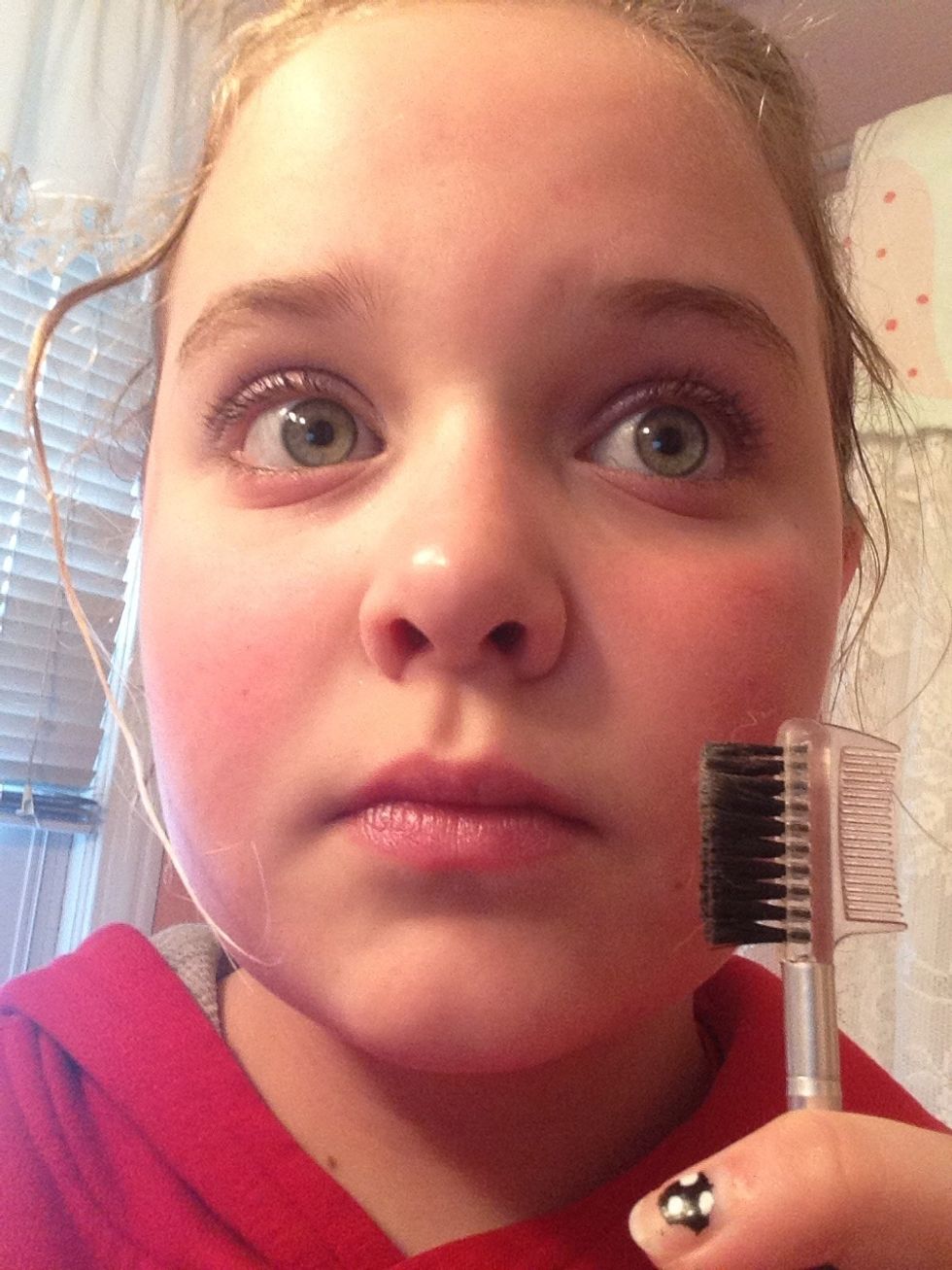 Shape your brows