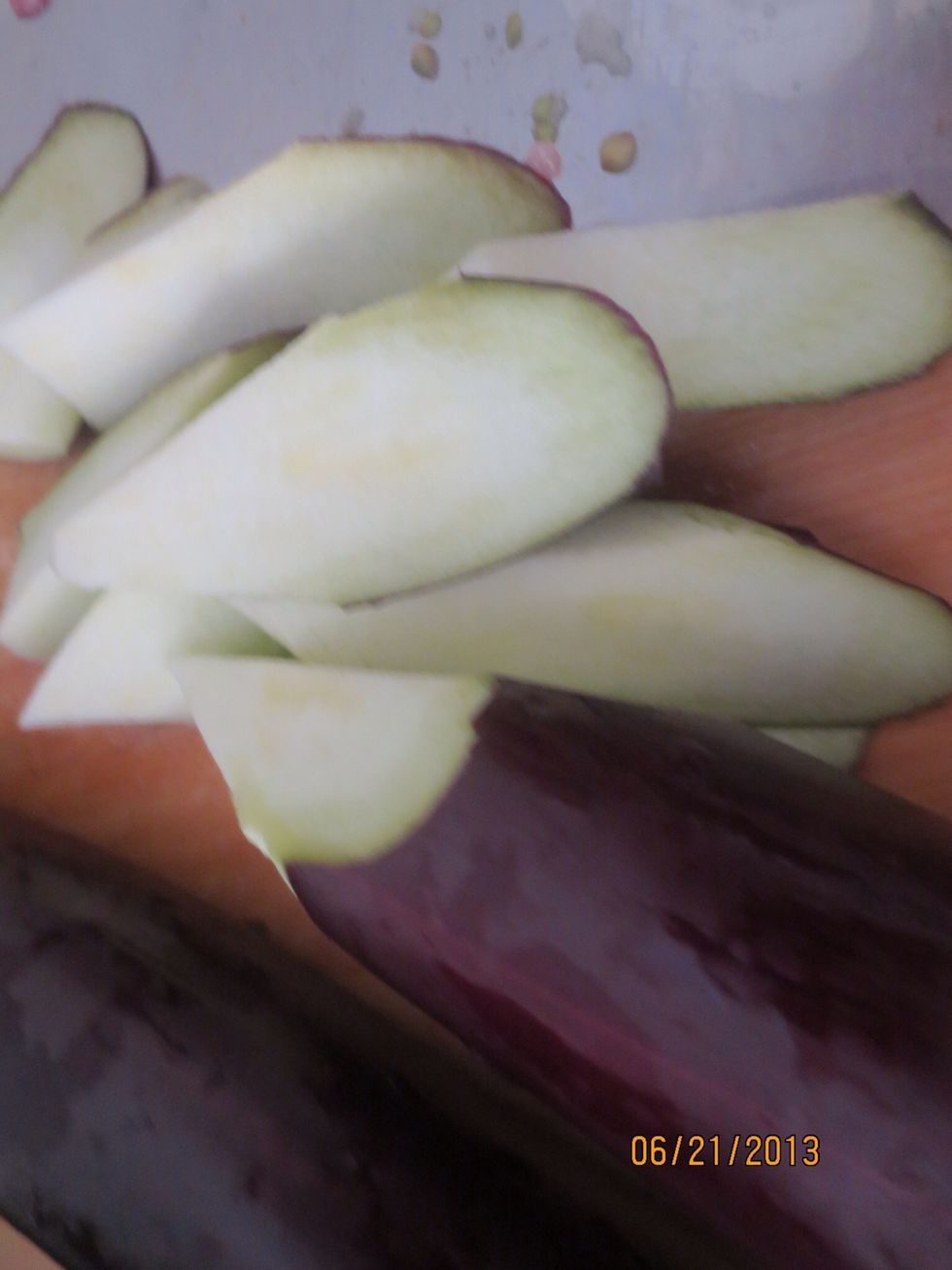 Sharpen your eggplant like you are sharpening a pencil