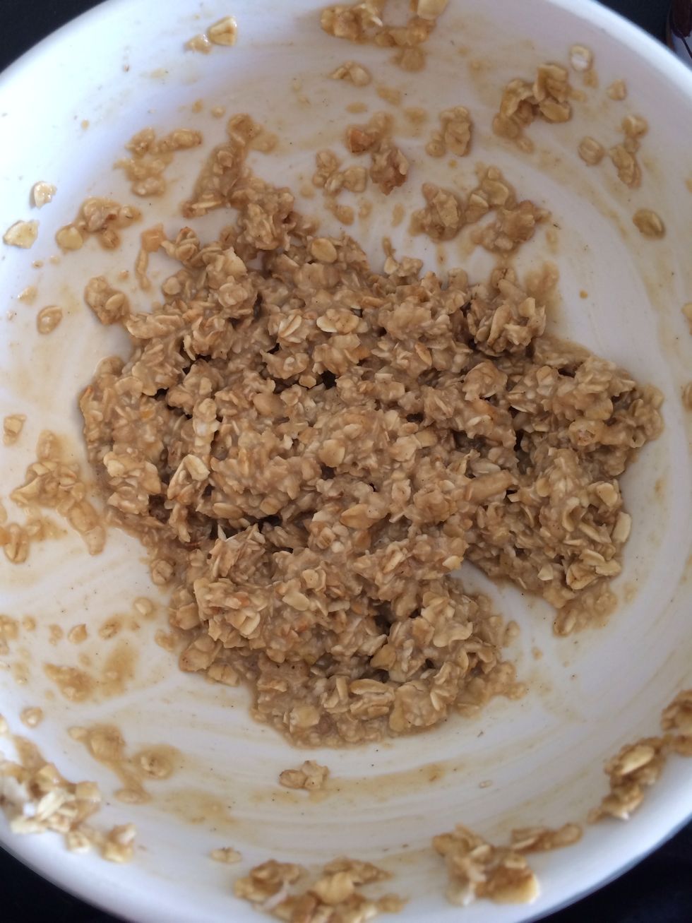 Should have a gooey but not wet consistency