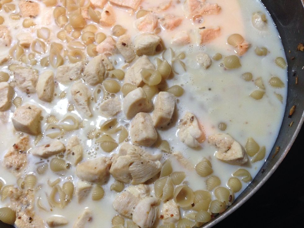 Should look like this in a minute or two. Put the lid on and reduce the heat to medium.