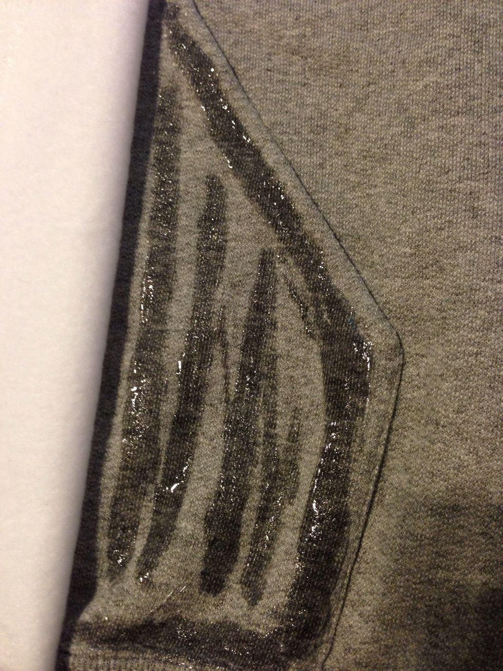 Should something like this - i start here so that after i press down i can glue everywhere else except above the pocket hole. Otherwise ur hand can't get in if u glue the whole white down kekeke :3