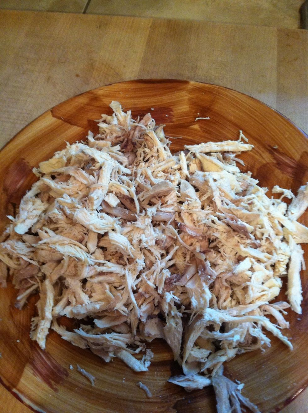 Shred or cut chicken in little pieces.