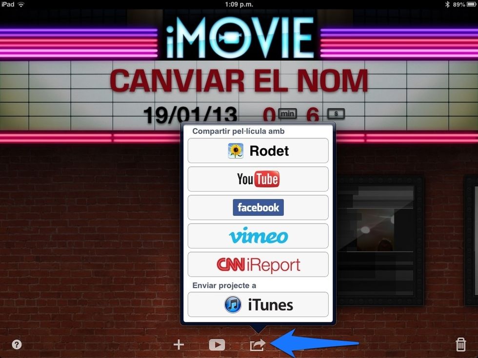 Si fem tap a la fletxa, s'obrir\u00e0 un men\u00fa on podrem enviar el nostre projecte al YouTube, al Facebook... O desar-lo al rodet.