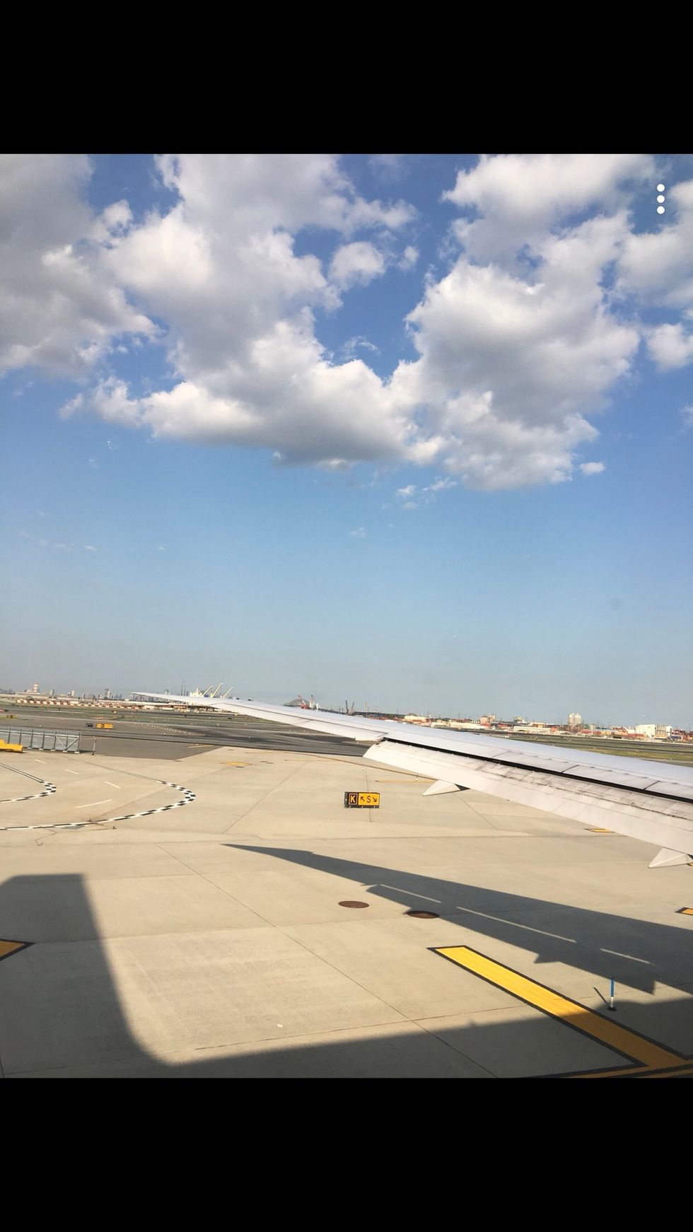 Si\u00e9ntense en primera clase cuando puede sentarse en la clase turista.