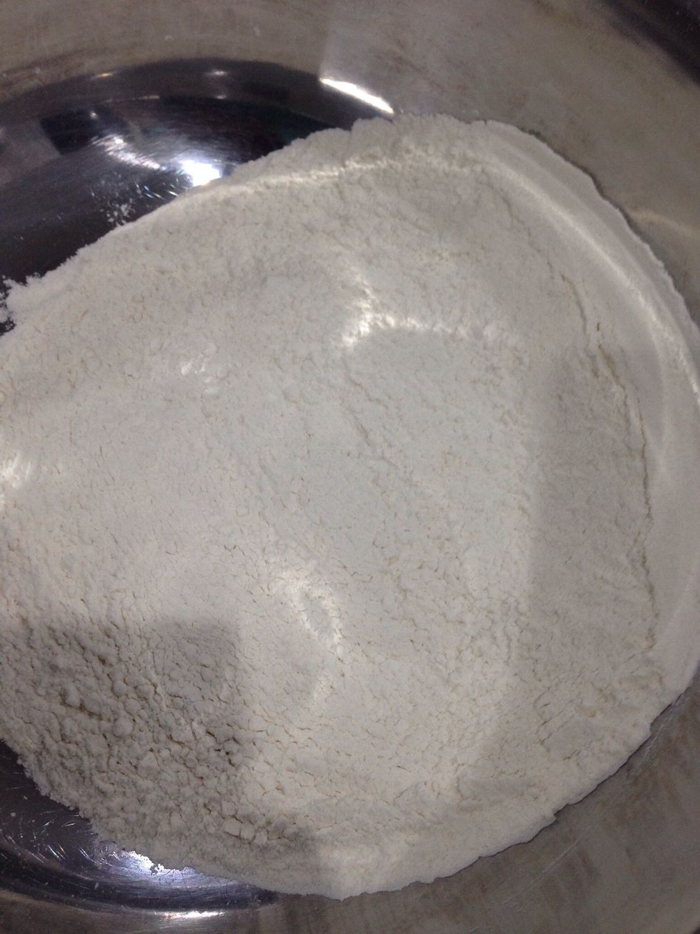 Sieve the dry ingredient together