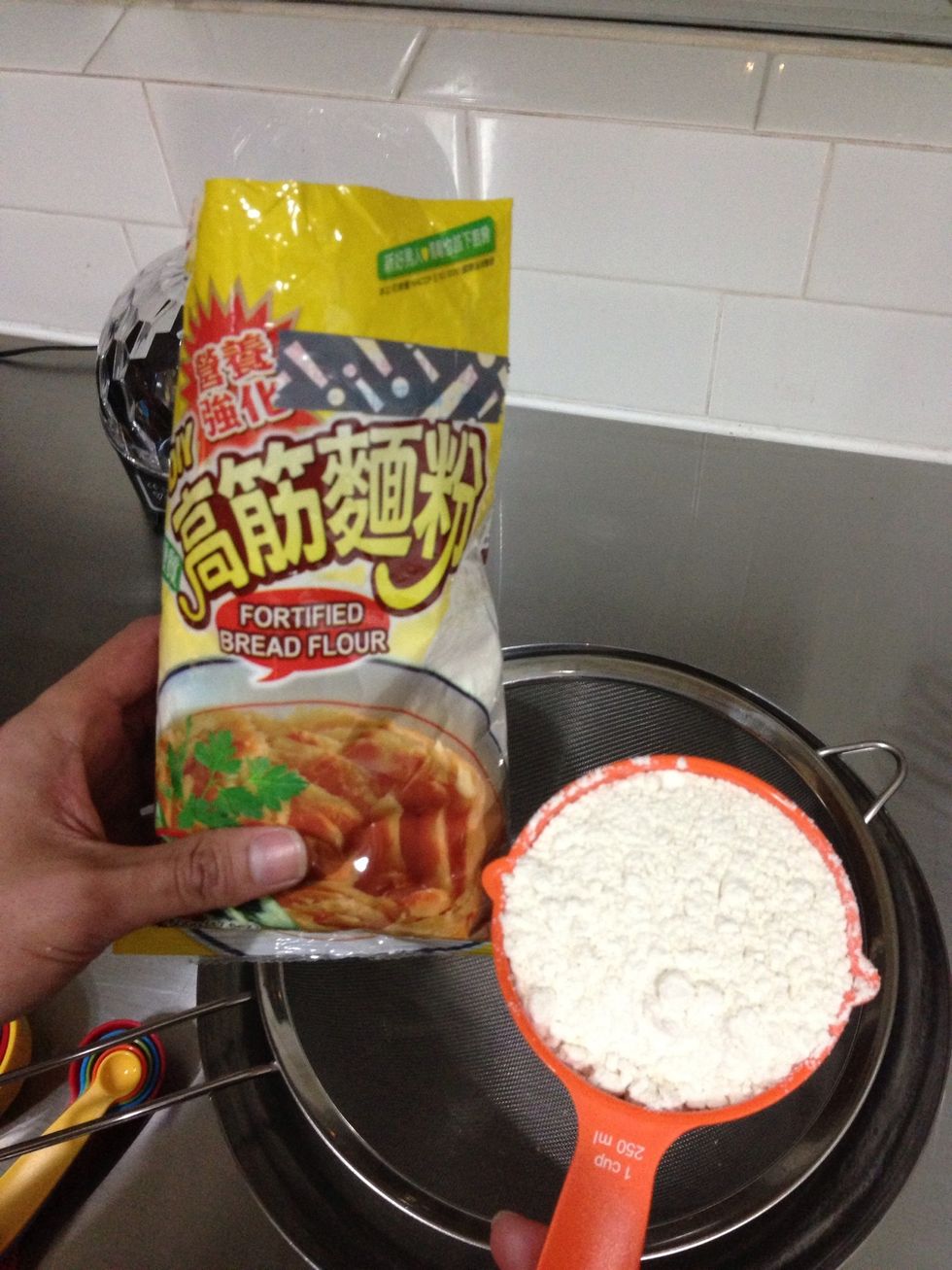 Sift the floor, baking soda and salt... Set aside