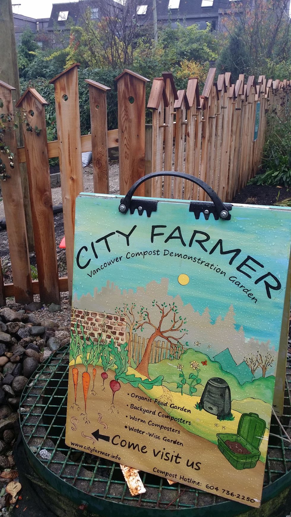 Signed up for a composting worm(k)shop. The City of Vancouver subsidizes apartment-sized worm composters. Compost Hotline: 604.736.2250