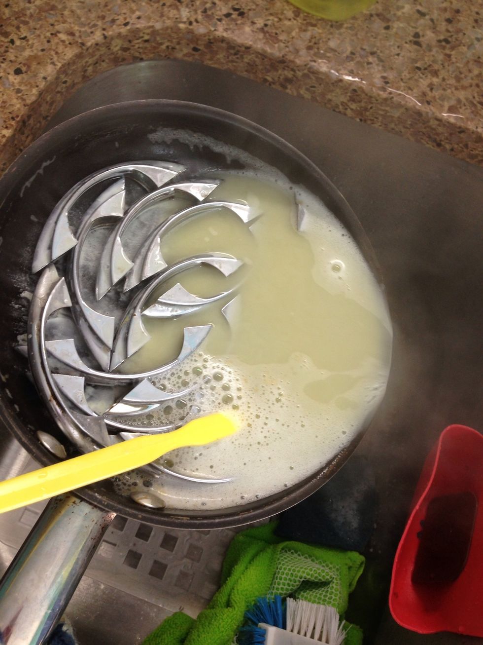 Simmer or low boil for 10 mins. Drain off your "goo stew".