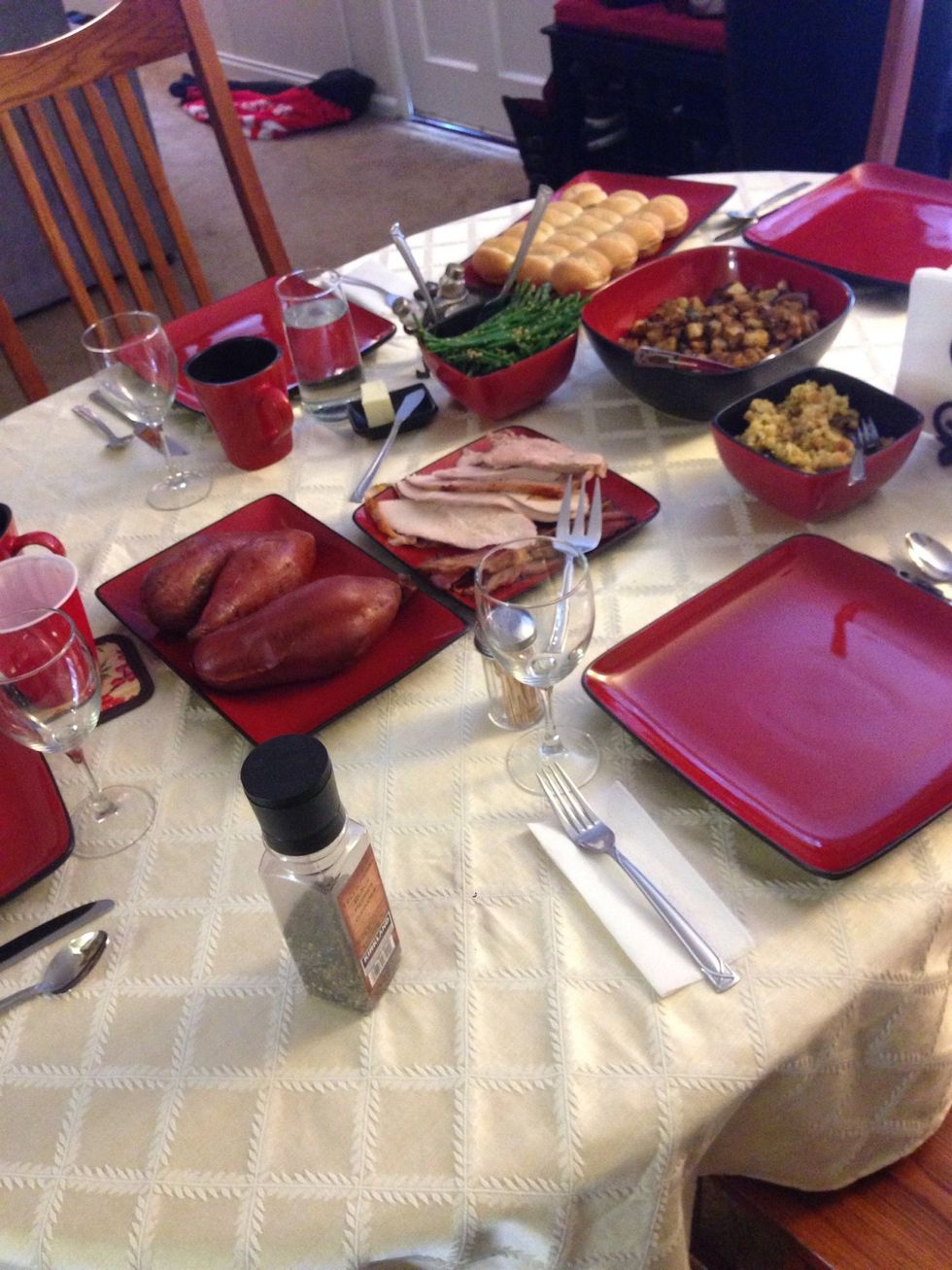 Sit the table for a delicious dinner and enjoy! :3 happy thanksgiving.