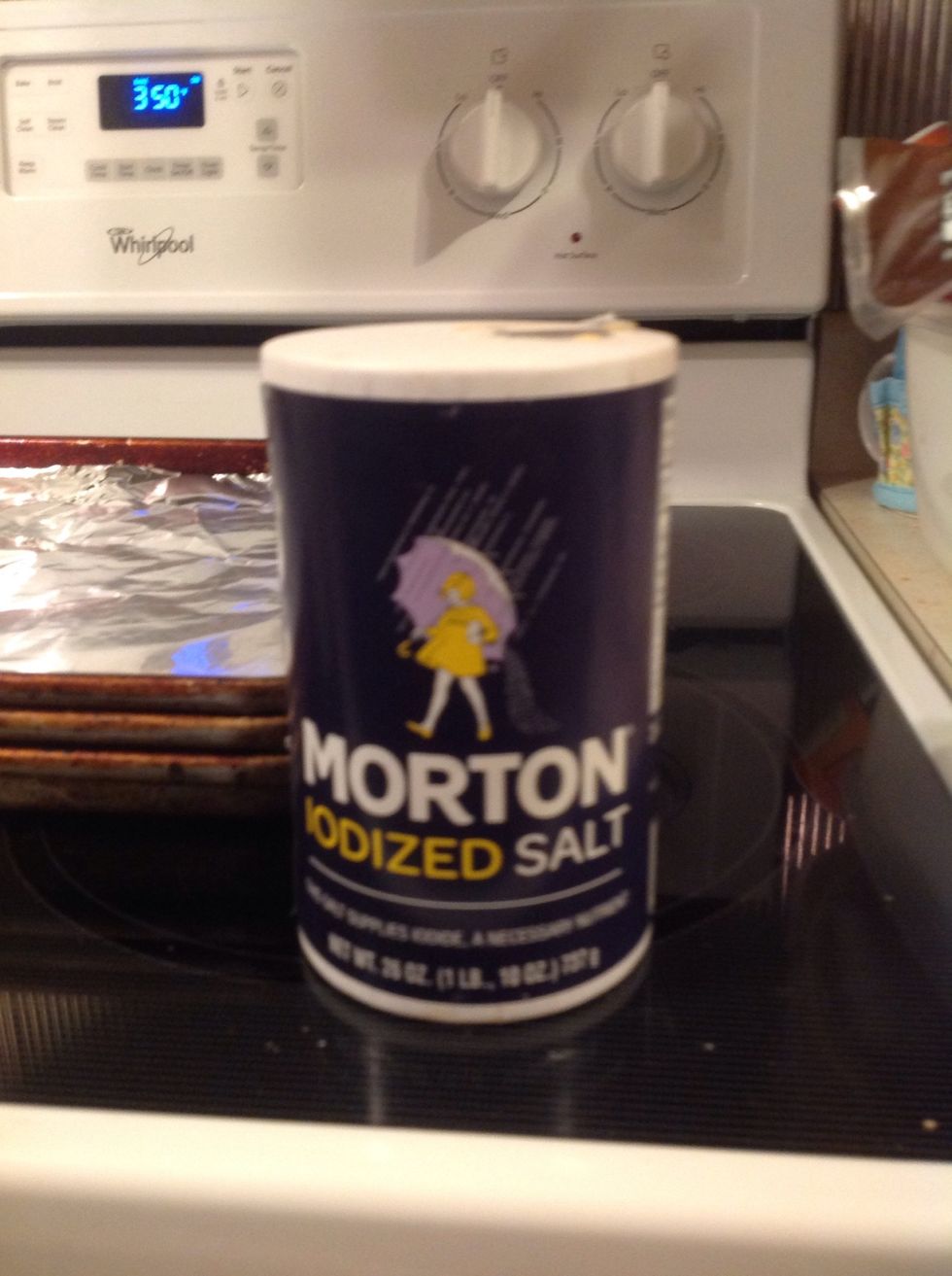 Six: Add 1 teaspoon of salt to the mixture.