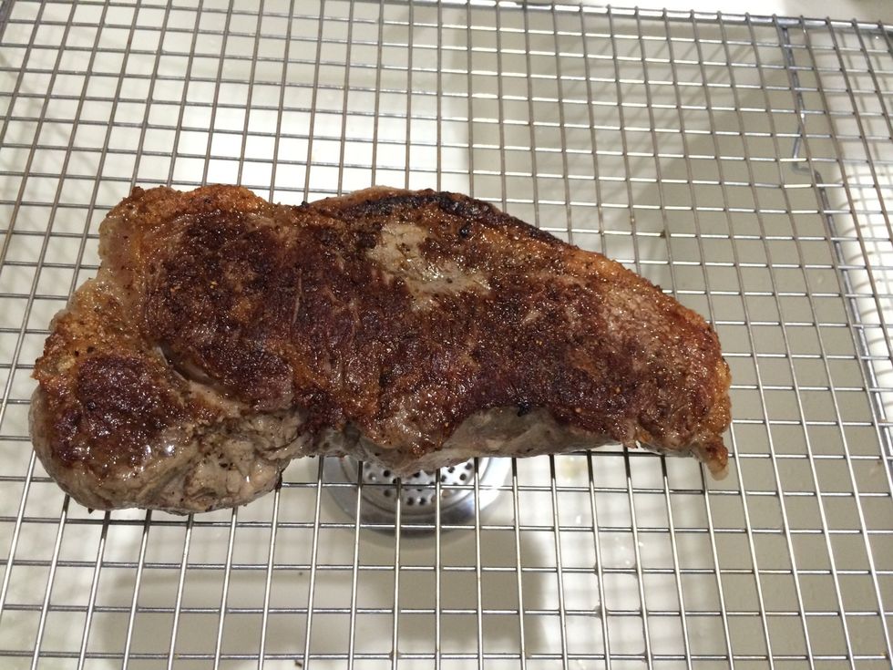 Sixth flip (for medium) and rest for 2.5 minutes then flip and rest for another 2.5 minutes.