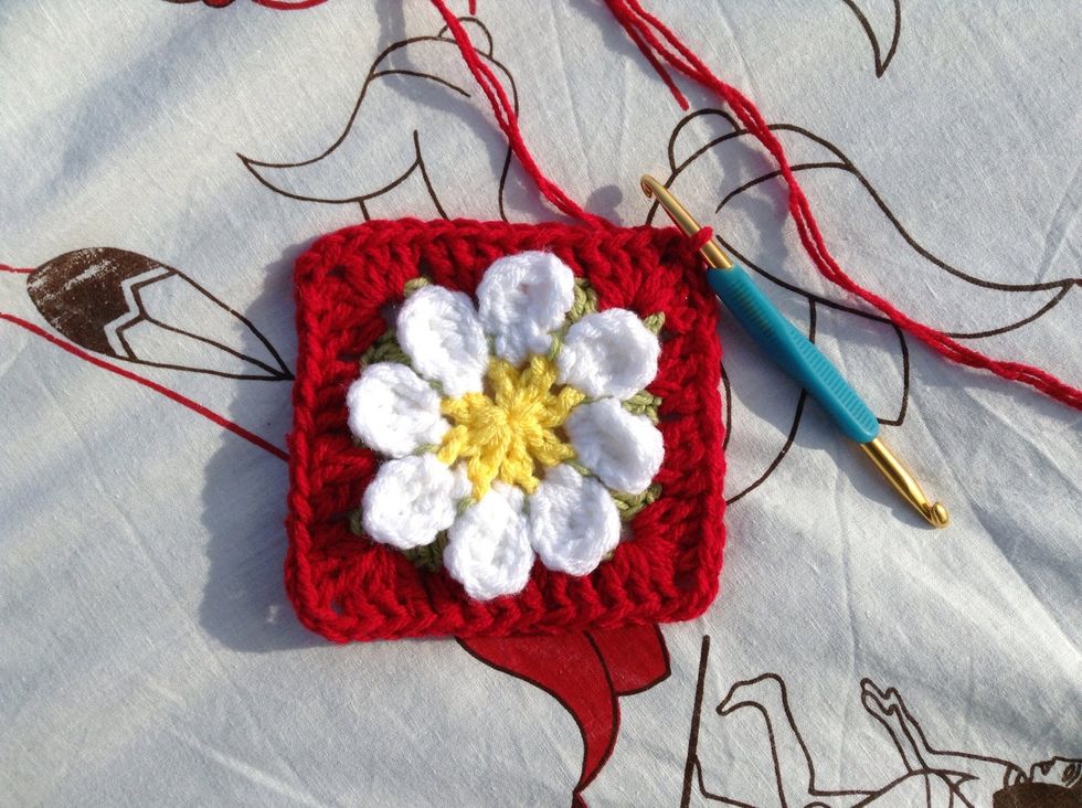 Sl st to the next corner space.