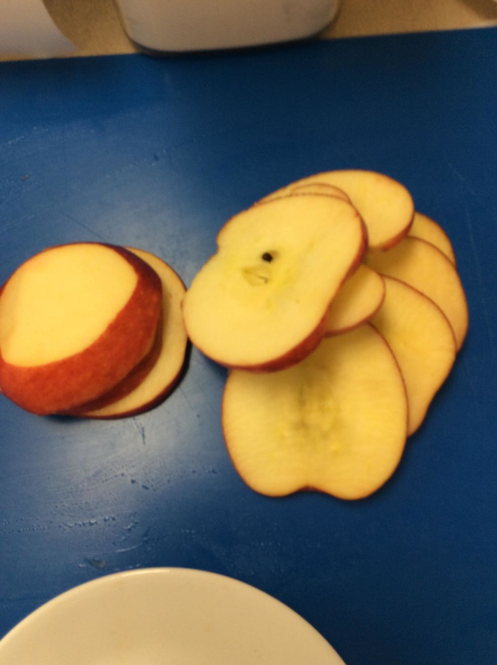 Slice apples into 1/4 slices.