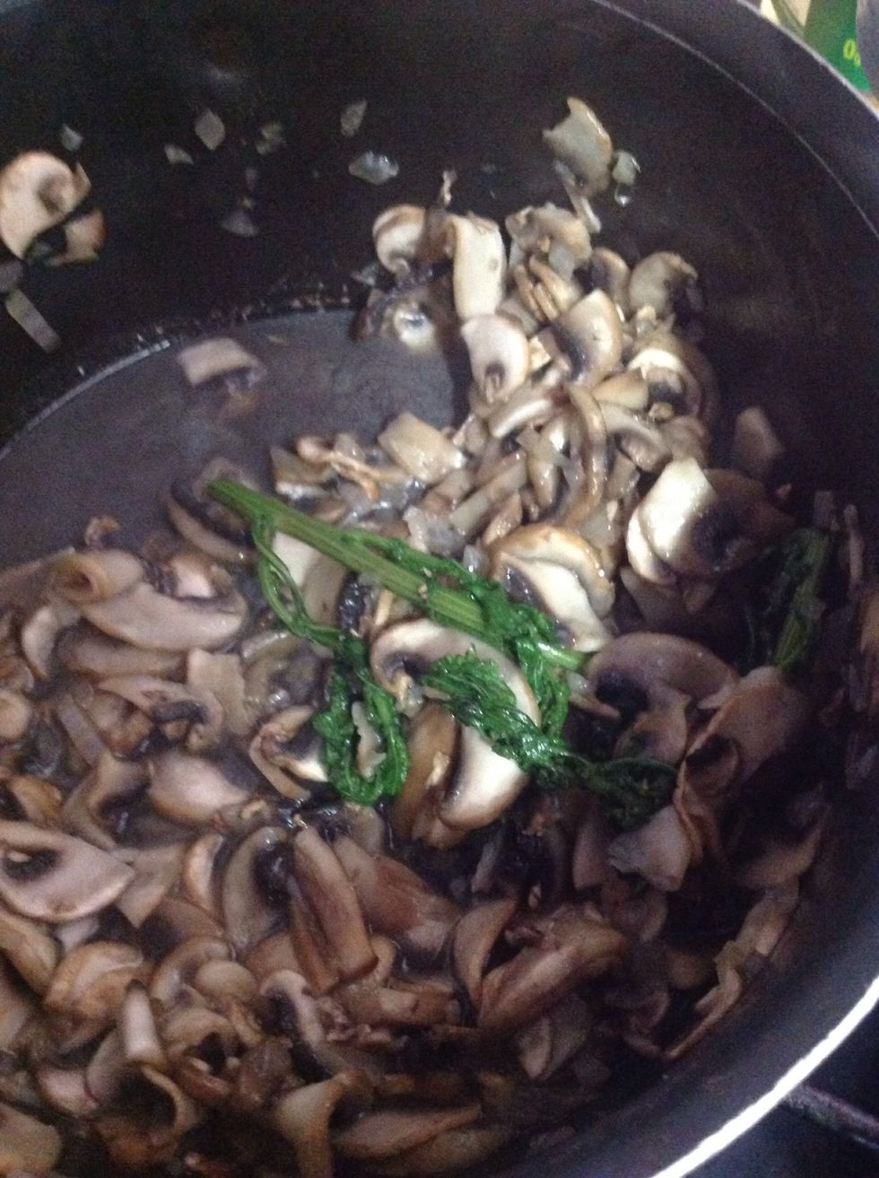 Slice the mushrooms,cook them in a hot pan, whit onion and epazote, (Mexican herb) you can find it in a food city, season it whit salt