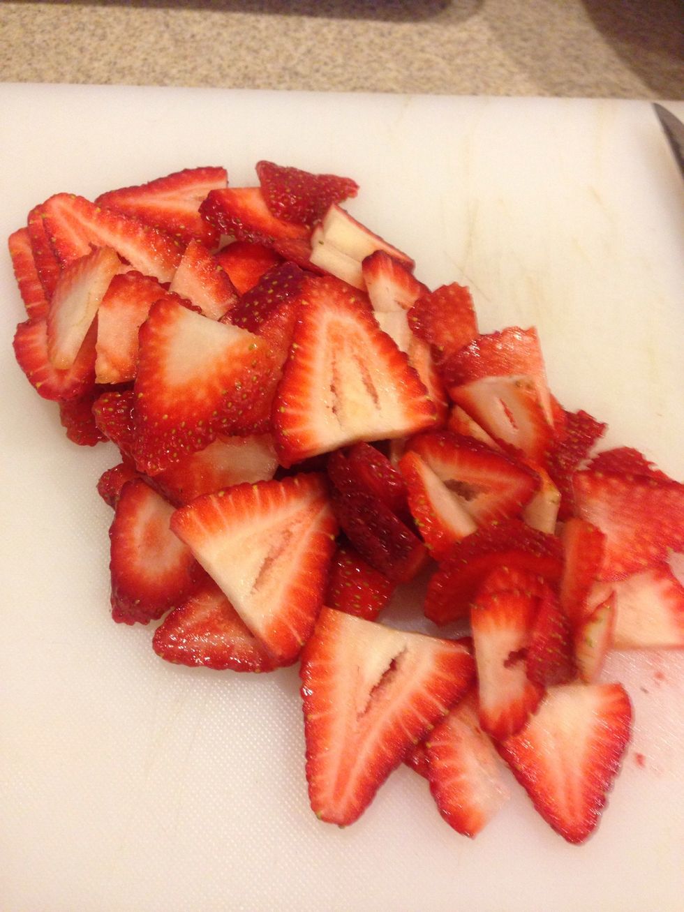 Slice your fruits if needed.