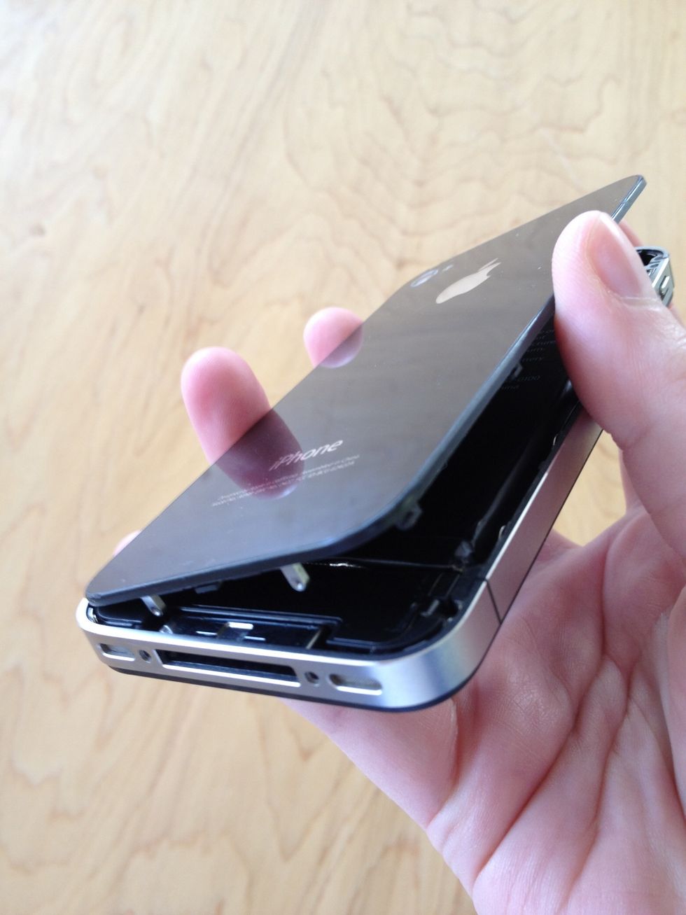 How to diy swap an iphone 4 or 4s back - B+C Guides