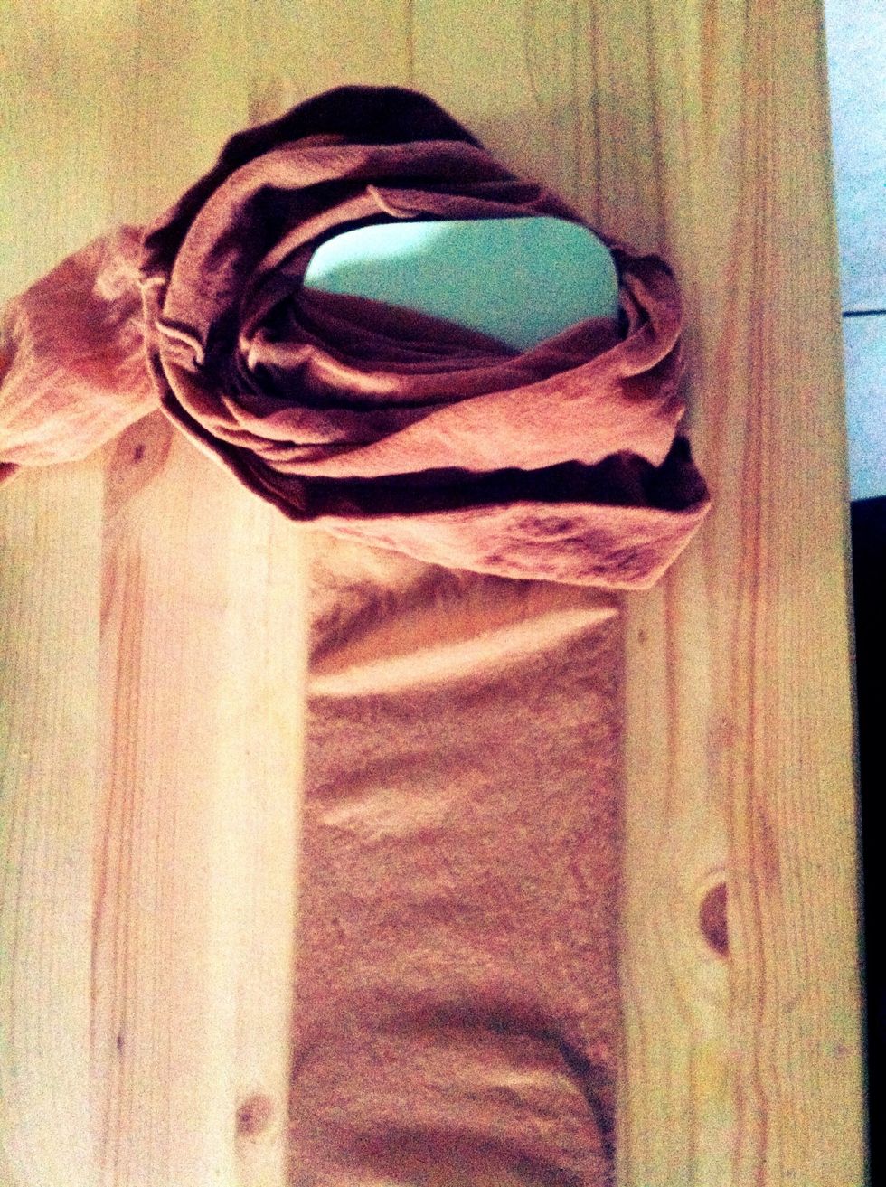 Slide your cards inside the stocking legs, making sure you match the sides and tip of the legs. Not to have them one on the front and the other on the back \ud83d\ude1d