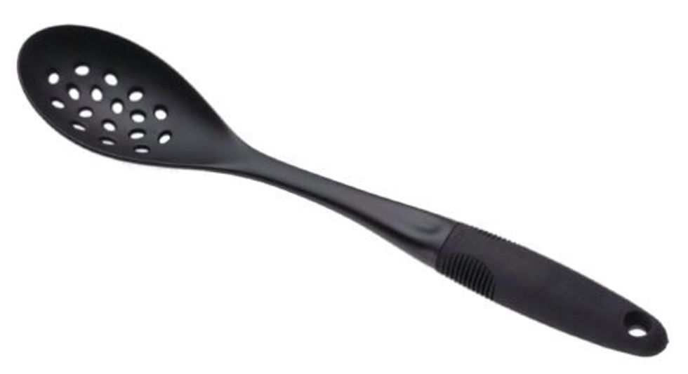 Slotted spoon I can use a slotted spoon to cook I use a slotted spoon when I need to retrieve items from a cooking liquid