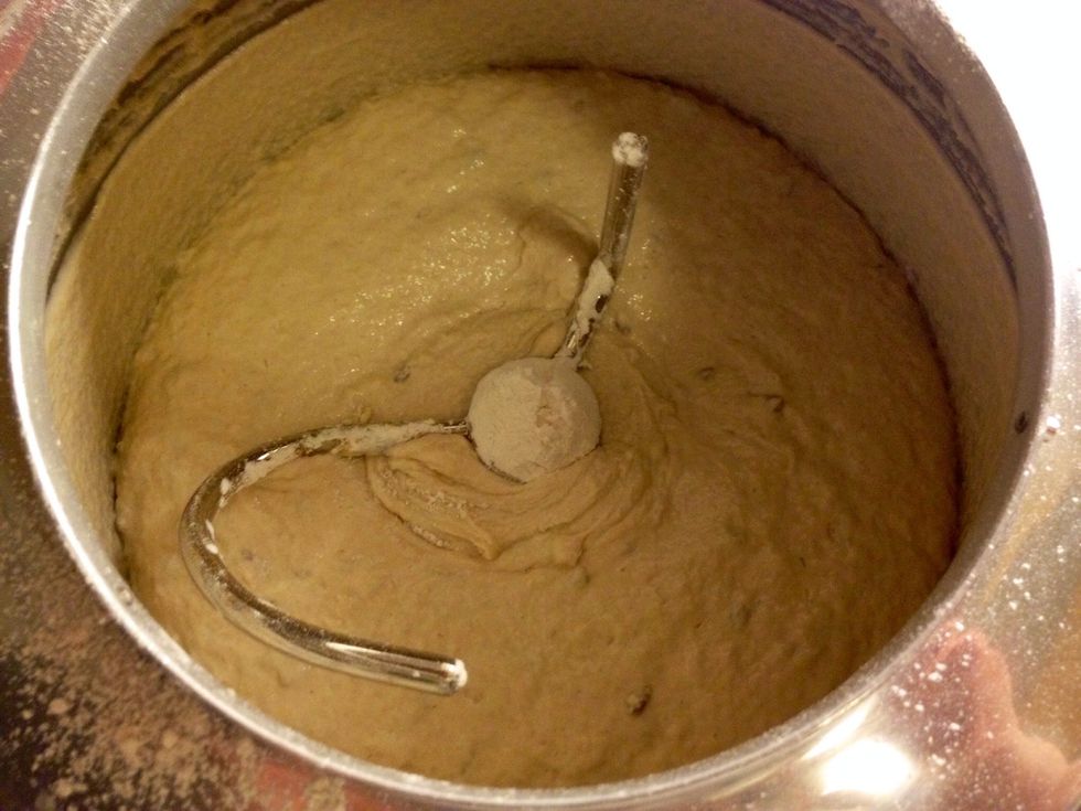Slowly it is taking the shape of a dough.