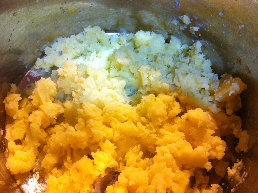 Smash the potatoes in a large bowl