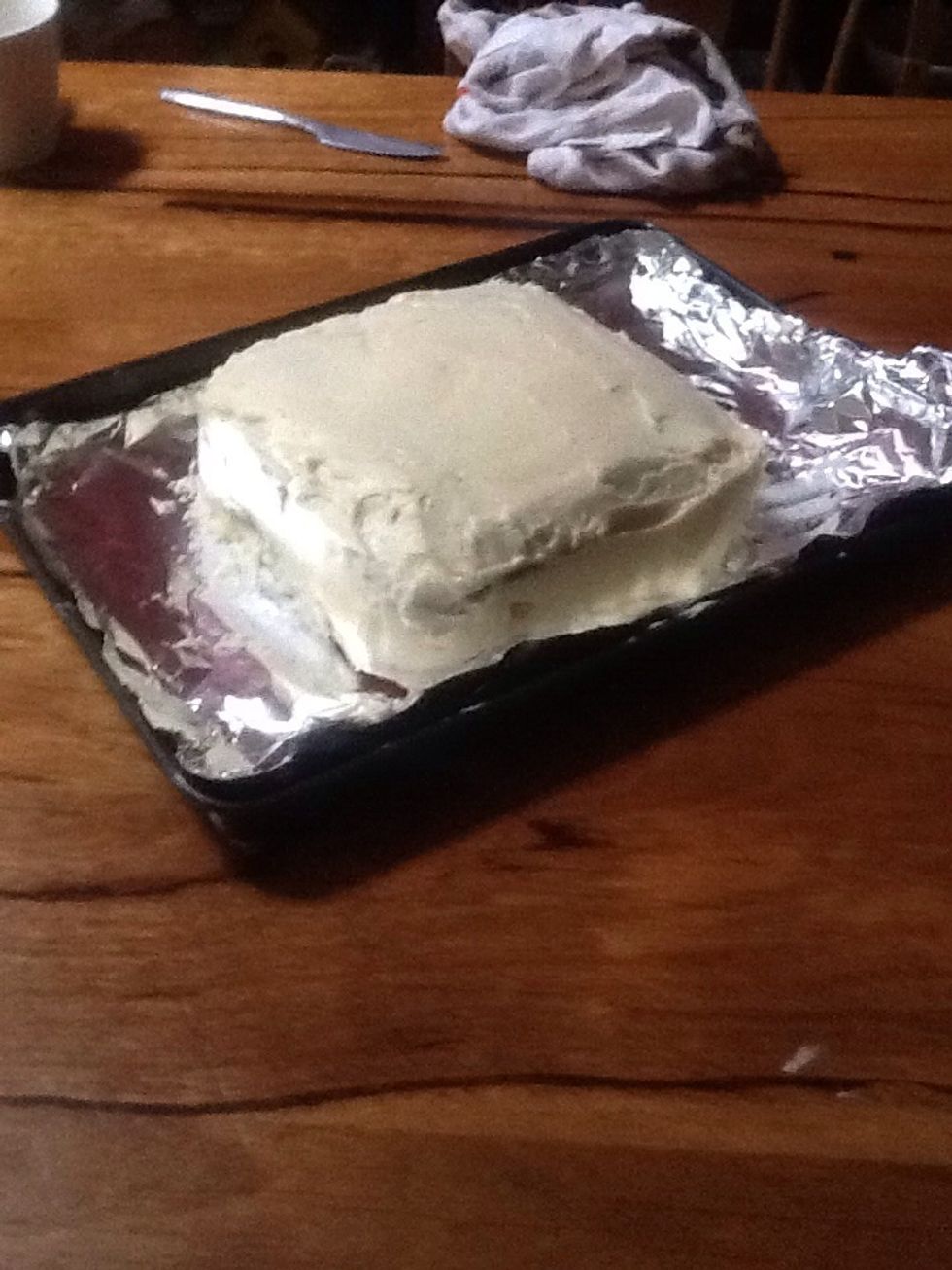 Smooth off with knife