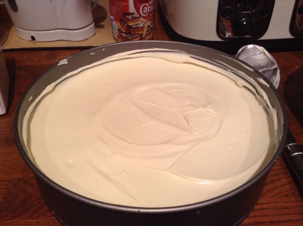 Smooth over the base...let it chill in the fridge for 20mins