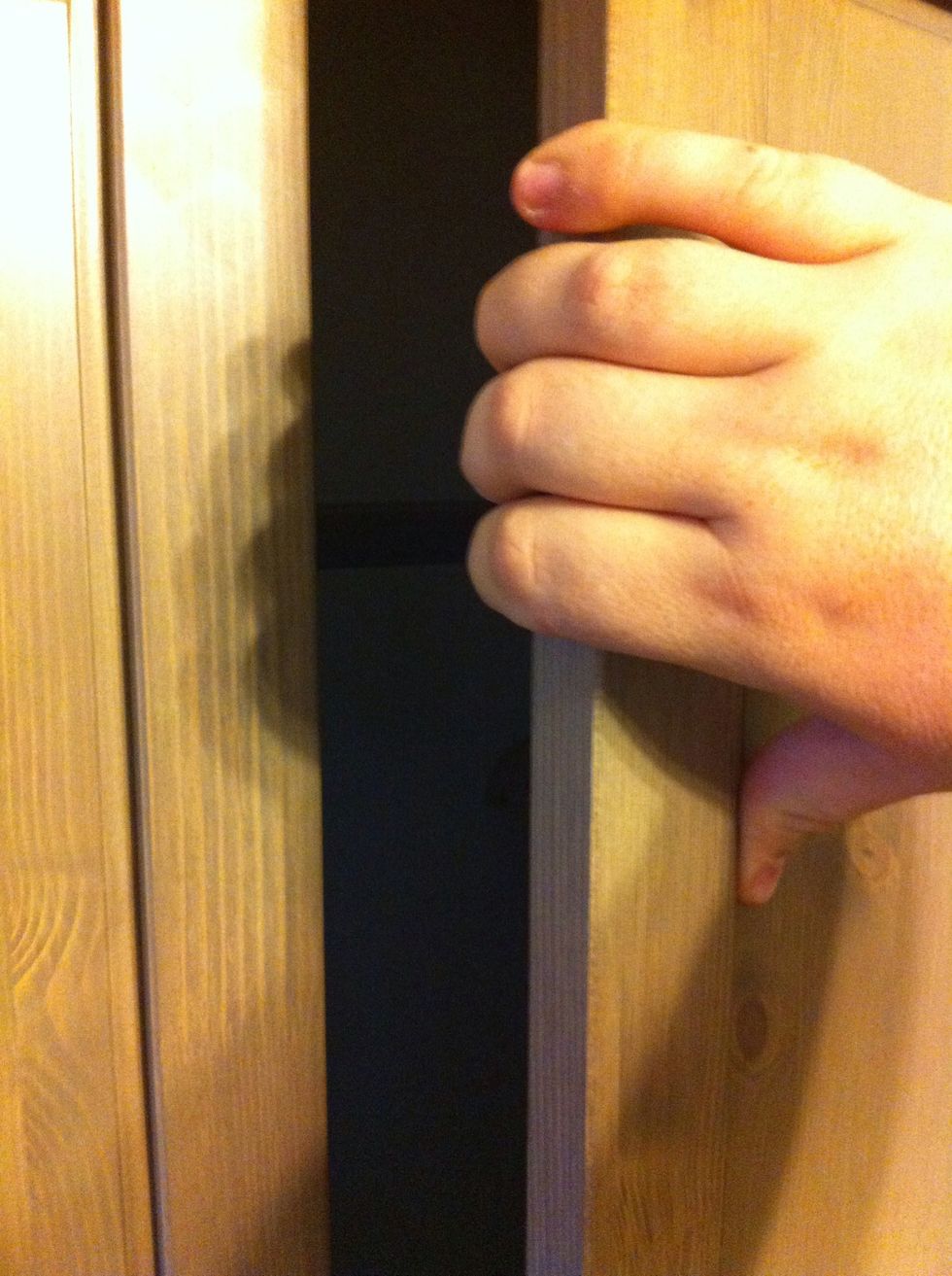 Snap, though - they're tough to open with no knobs. How am I supposed to get all my fresh threads i/o?