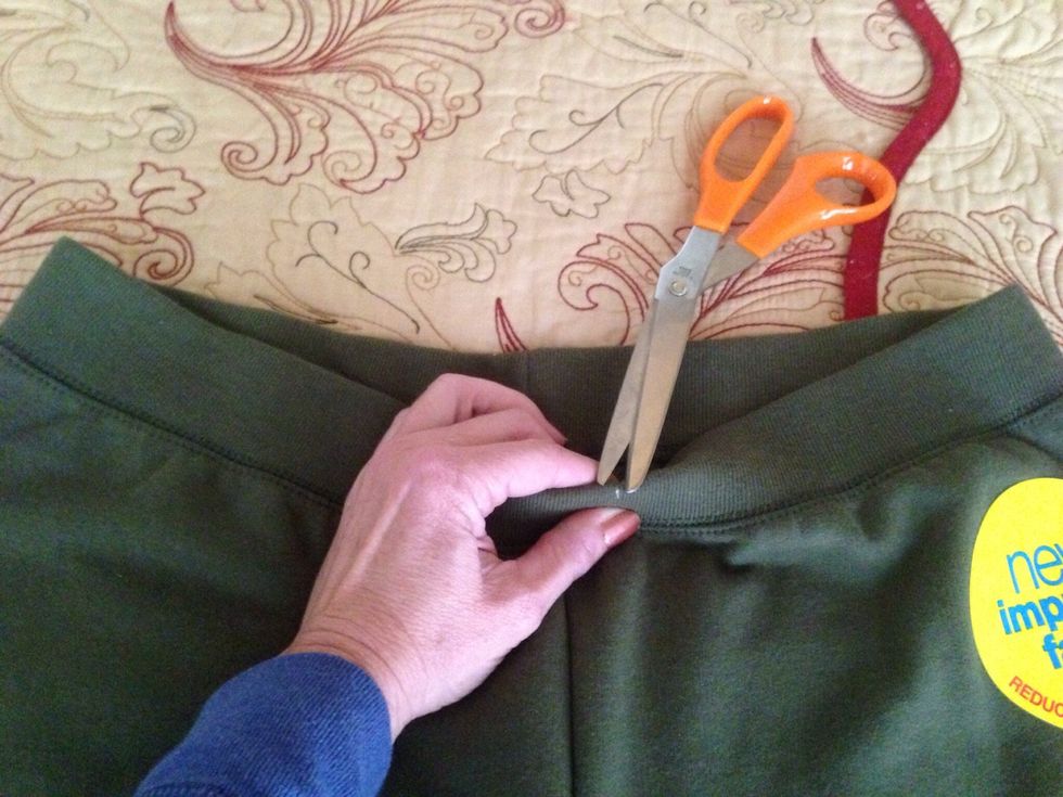 How to tighten an elastic waistband without sewing B+C Guides