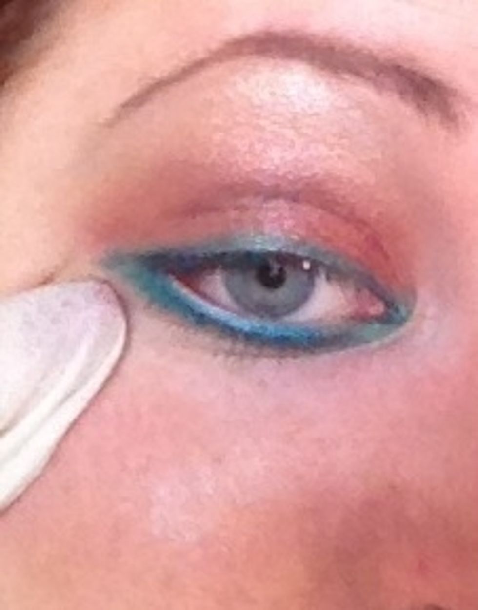 So because pigment is \u00fcber messy I never do my base first always start on the eyes so I allow the powder to fall on my face knowing i can just wipe away when I'm done with a facial wipe.