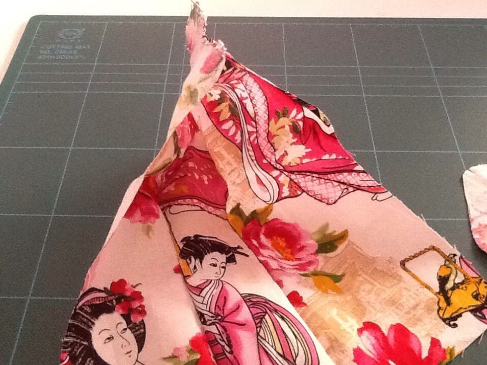 So far this is what you should have- I just opened up the inside to show you how the pieces have been connected.