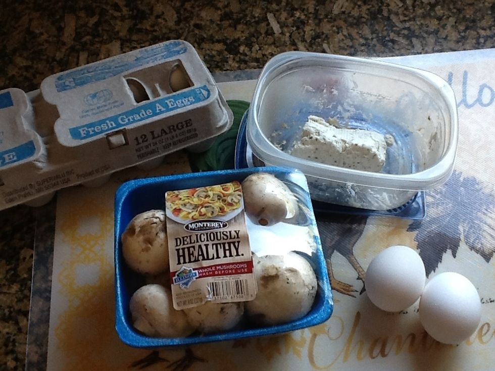 So here are the main ingredients- goat cheese, mushrooms and eggs!!