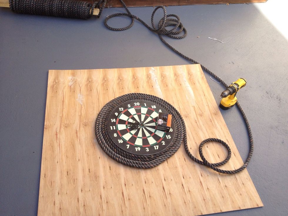 So I would wrap and screw the rope into the lower layer, then the next one into the wood and I would alternate like that. I did every 8" or so