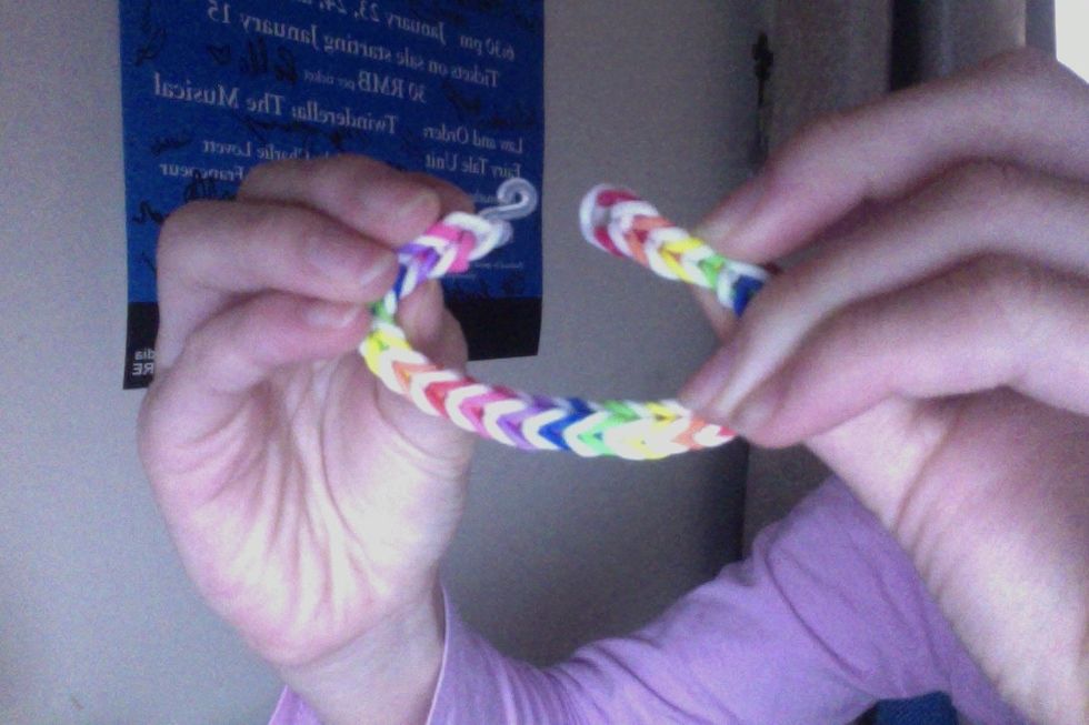 So it looks like this. Now you can connect the two ends together.