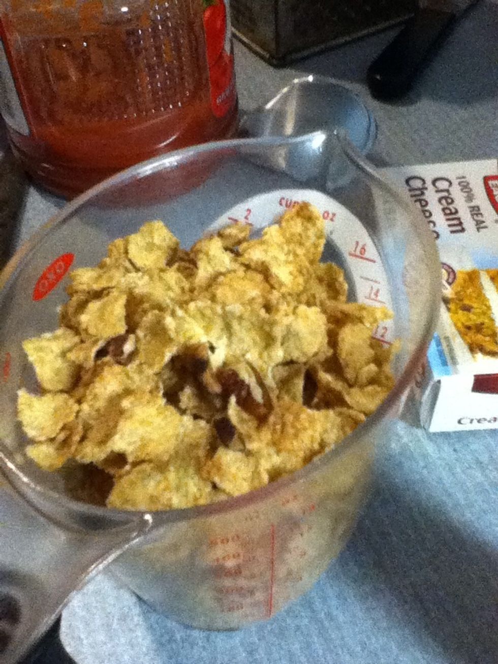So measure out about 2cups of your soon to be crumbs