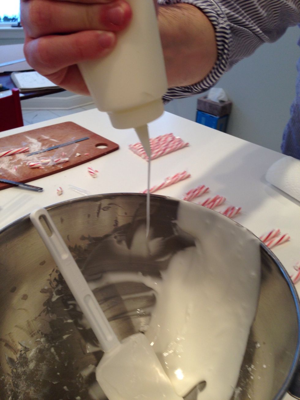 So nice. This stuff is so sticky you could probably glue a basketball to a wall, but do not try that at home! Also, a pastry bag works for this job, but you'll get covered in goo.