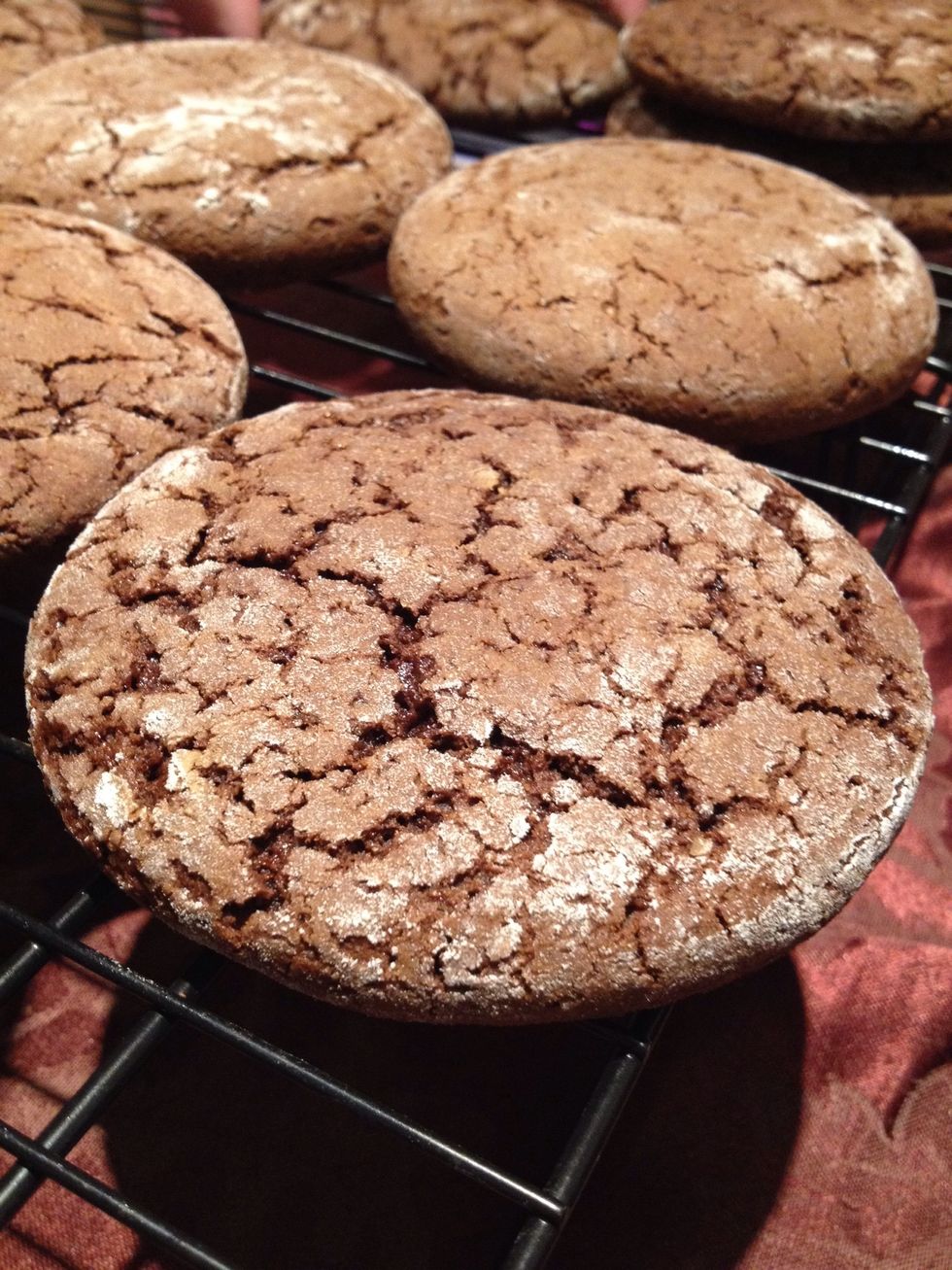 So now that you have the cookies baked, they definitely need something...frosting!!!
