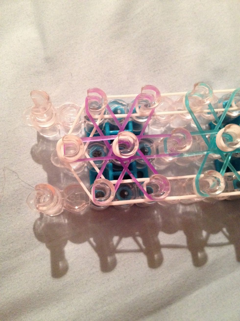 So on your last starburst at the end you should put a cap where the white rubber bands meet. Comment if you need help.