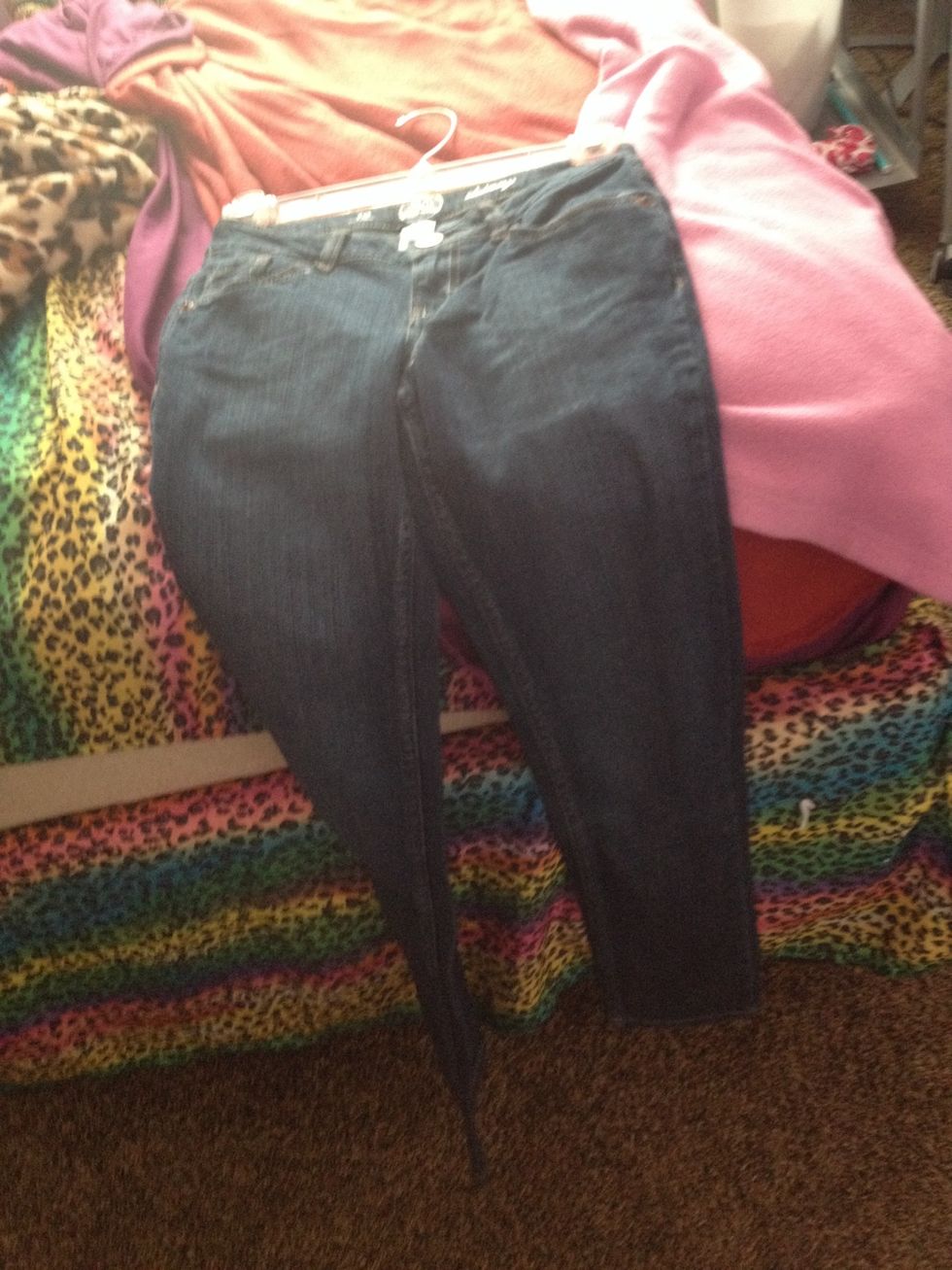 (So) skinny jeans that are a size to big so they are a little baggy (girls)$20