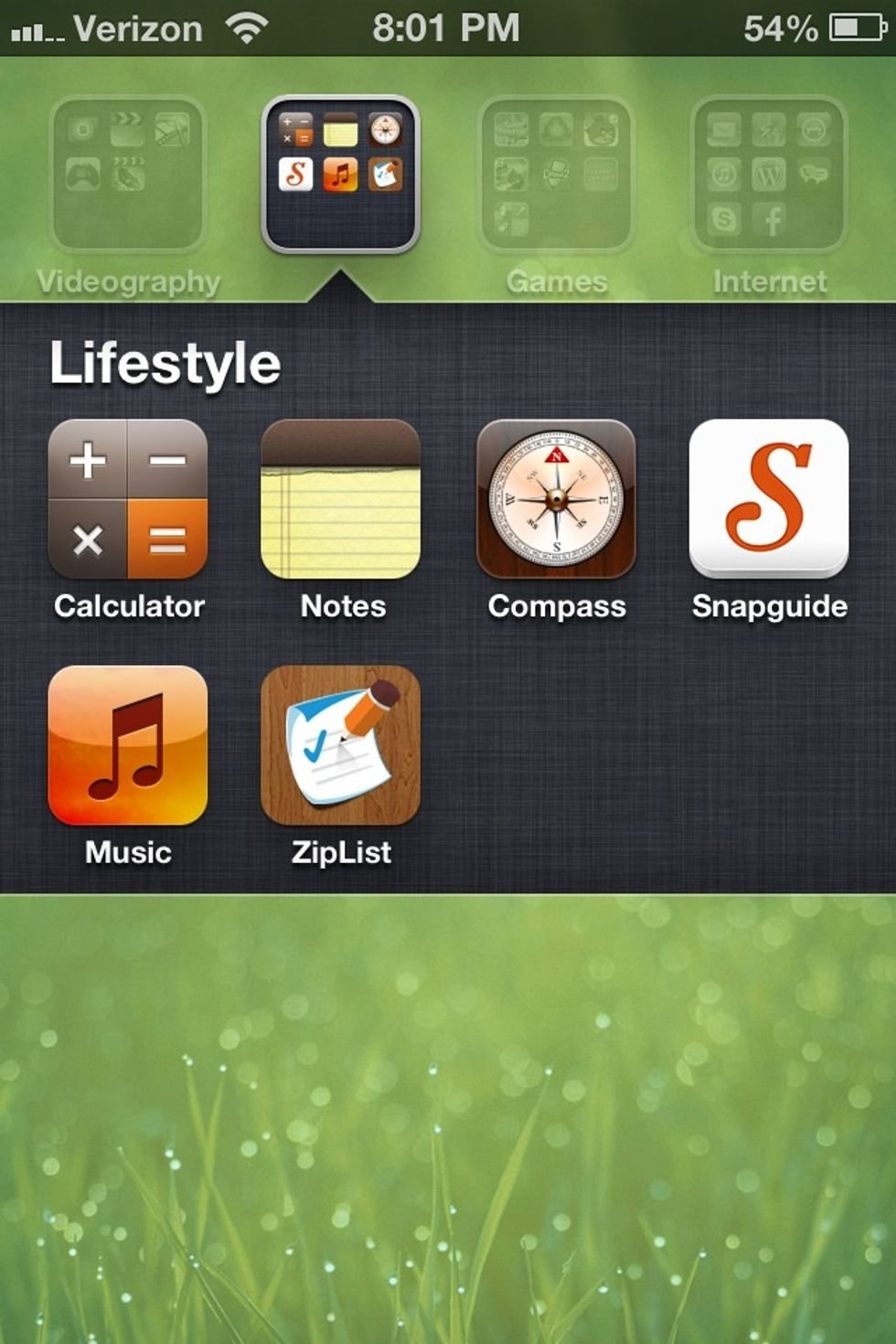 So we are going to clean up and Organize our iDevices! No more flipping through pages of apps looking for what you need!  Lets get started!