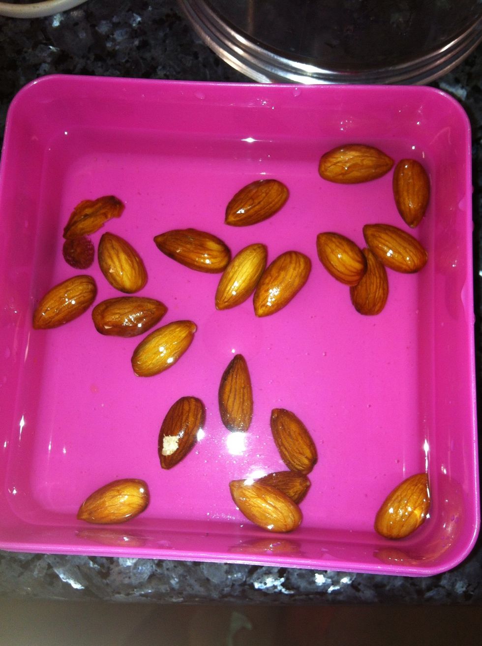 Soak Almonds over night so you can retrieve the nutrients (use more almonds if wanted)