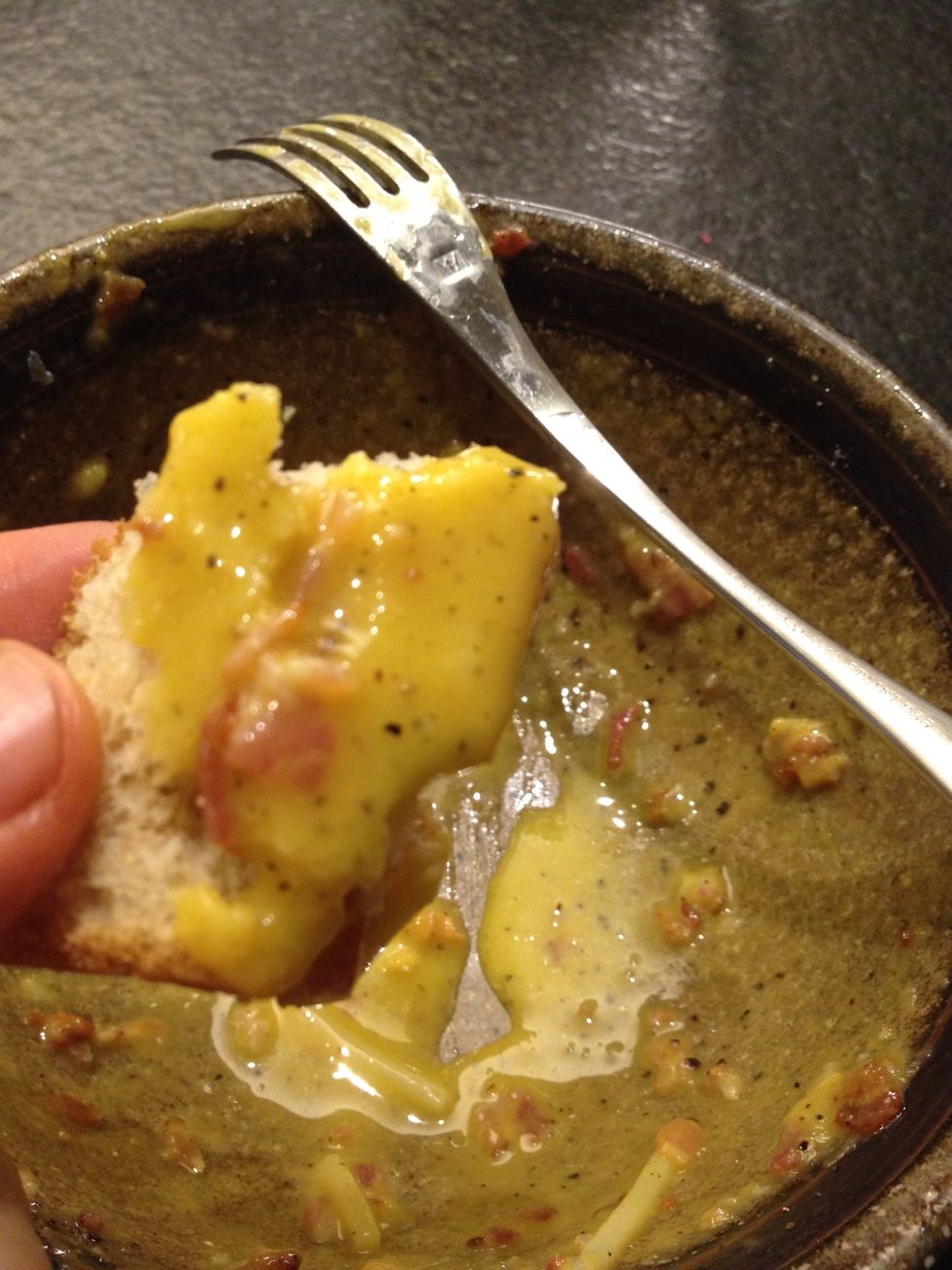 Soak bread in the remaining sauce. You will have more sauce left if you eat with chopsticks