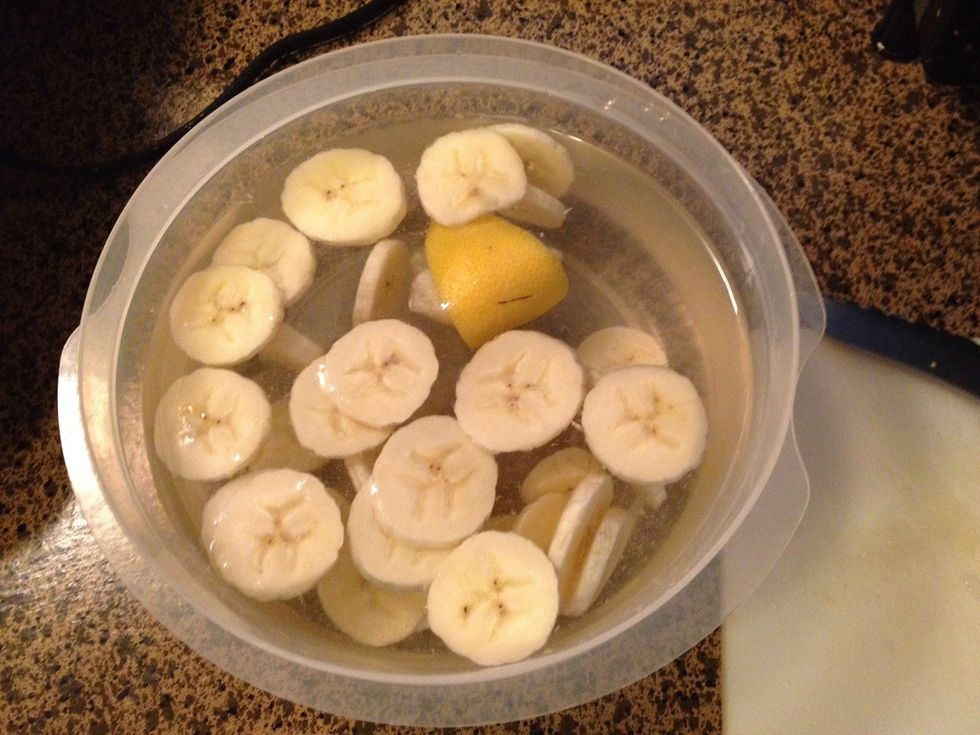 Soak the banana slices for about 10 min. This will help them from browning too much.