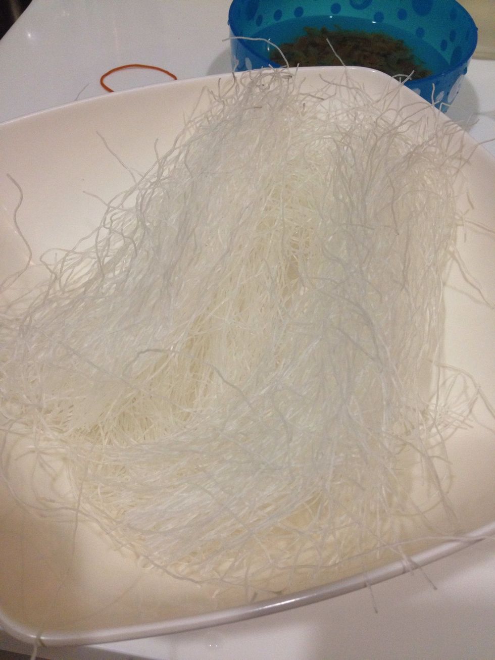 Soak your fav noodles until soft. I go with glass noodles aka tang hoon.