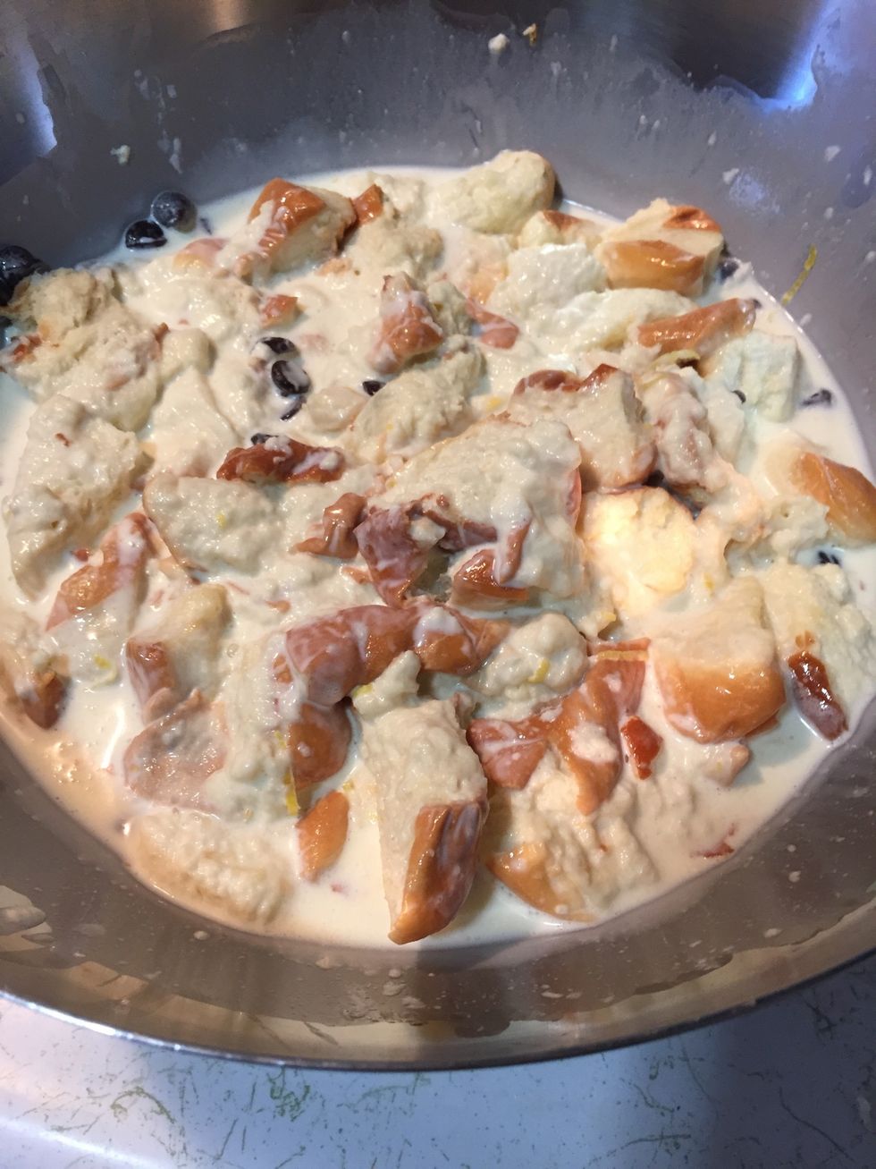 Soaked the bread in a mixture for 15-20 min.