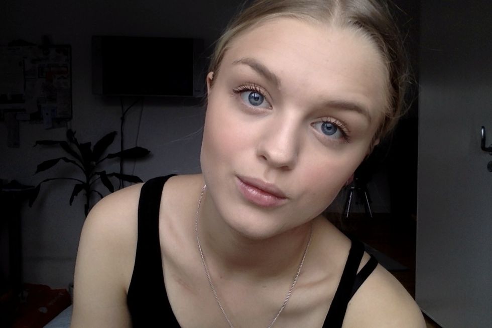 Some mascara on the lashes. I just use mascara on my top lashes cus my eyes looks really big with mascara on my bottom lashes!