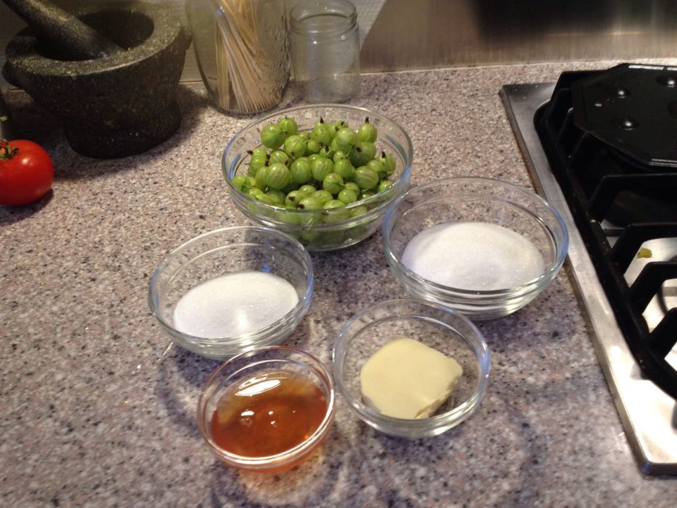 Some of the ingredients. Pull up the supply list at the bottom of the screen. If you don't have concentrated elderflower juice use any concentrated juice with a bit of sourness to it.